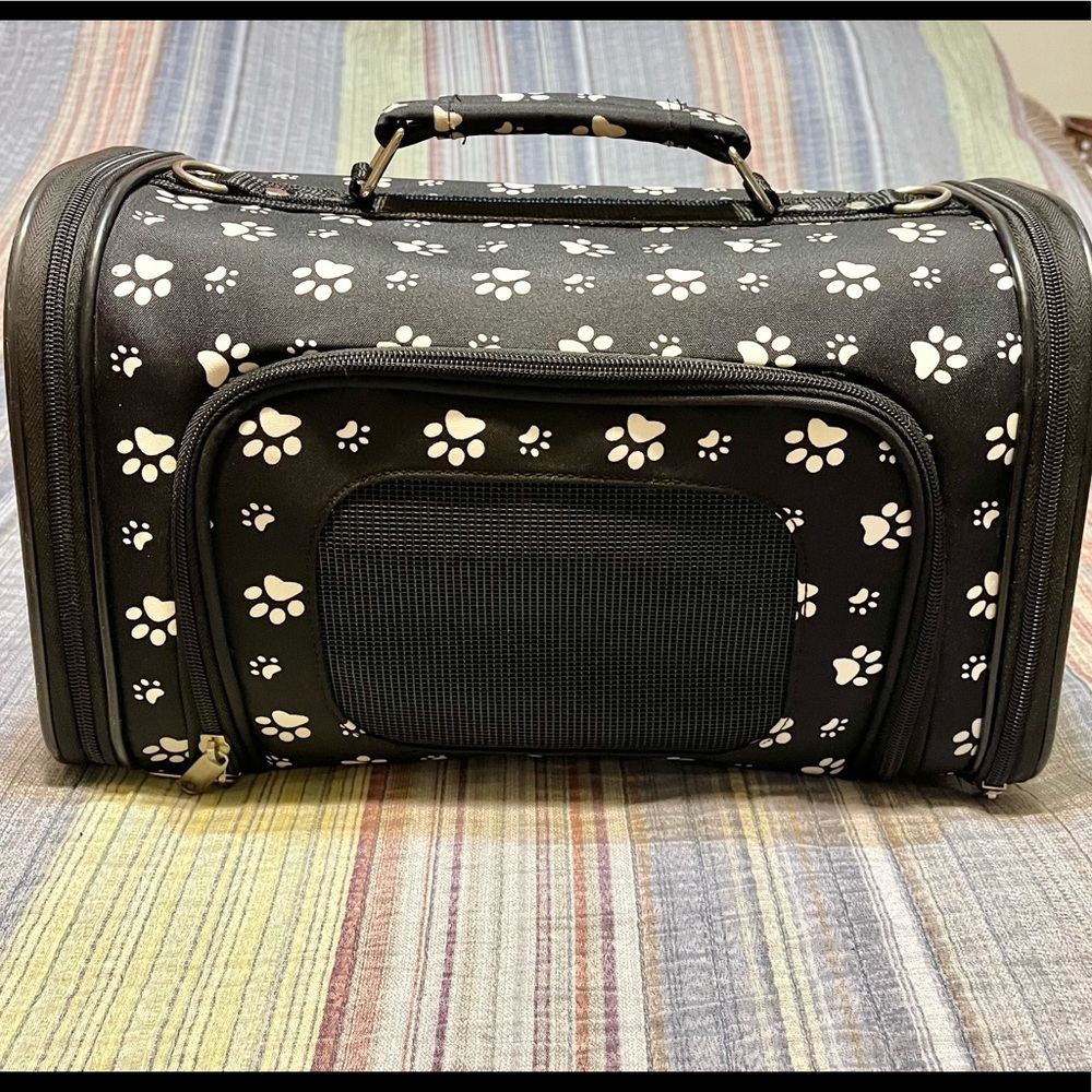 Dog or Cat Carrier -Small